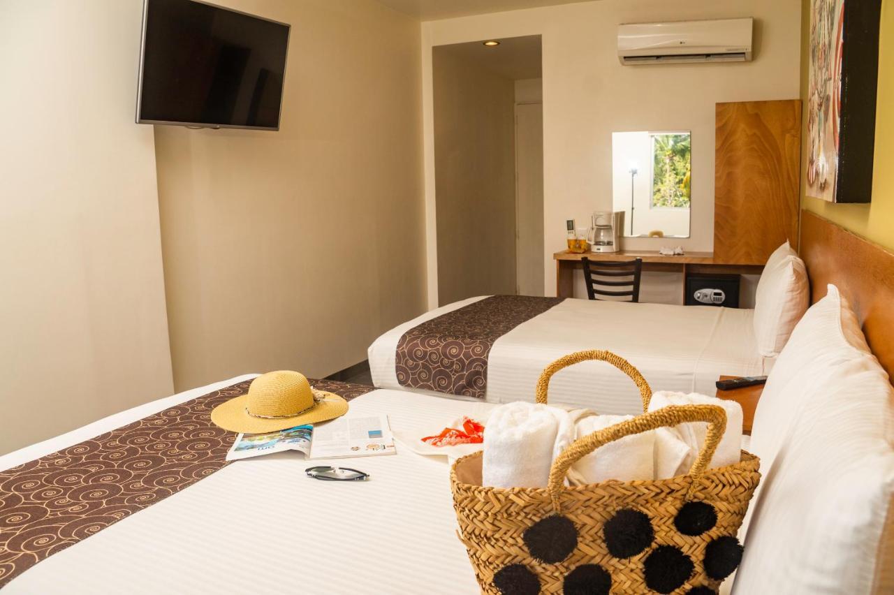 Am Hotel Y Plaza Huatulco Buitenkant foto